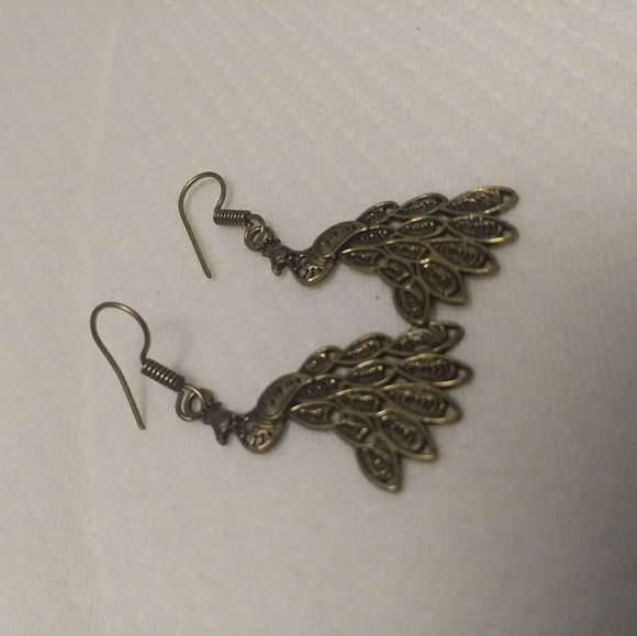 Earrings - Picture 2 of 4